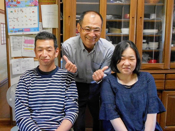 「お帰り」ってギューって、二人のハグガ増えた。